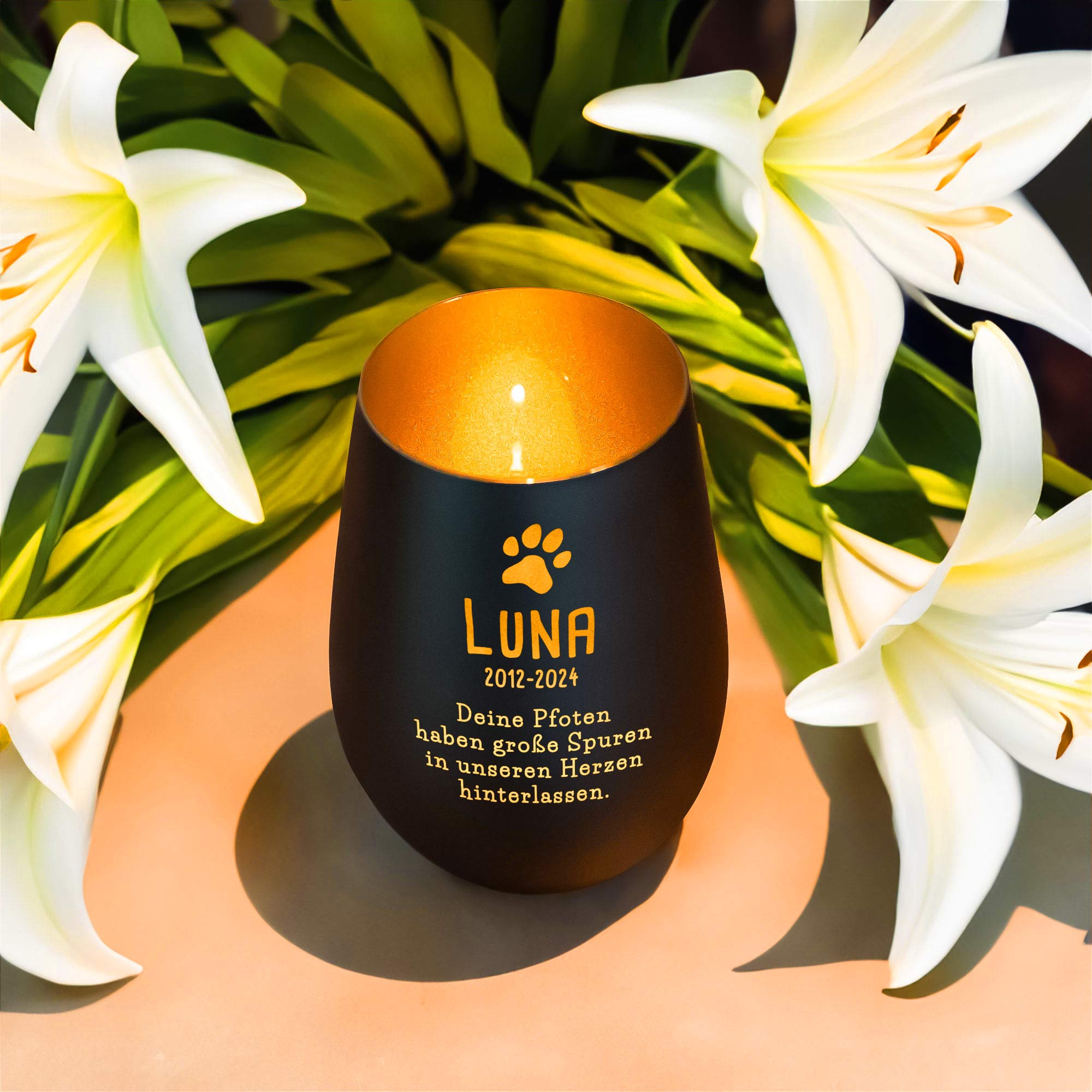 Personalisiertes Windlicht zur Trauer Hund - Schwarz Gold