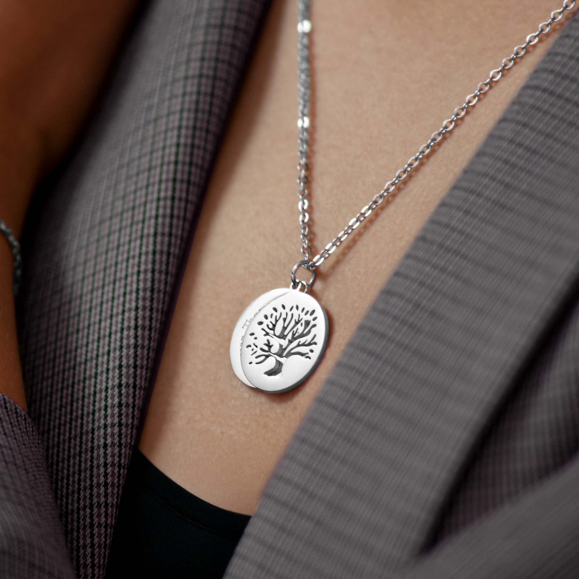 Personalisierte Halskette Silber mit 2 Anhängern - Lebensbaum