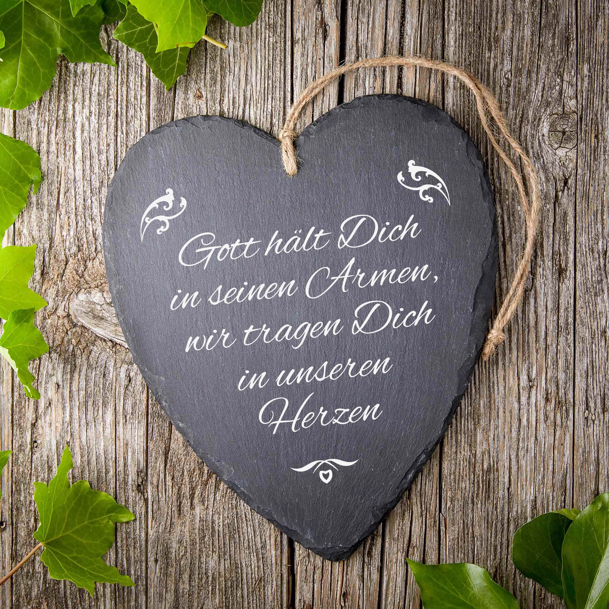 Schieferherz mit Gravur - Gott hält dich in seinen Armen Schieferherz mit Gravur - Gott hält dich in seinen Armen